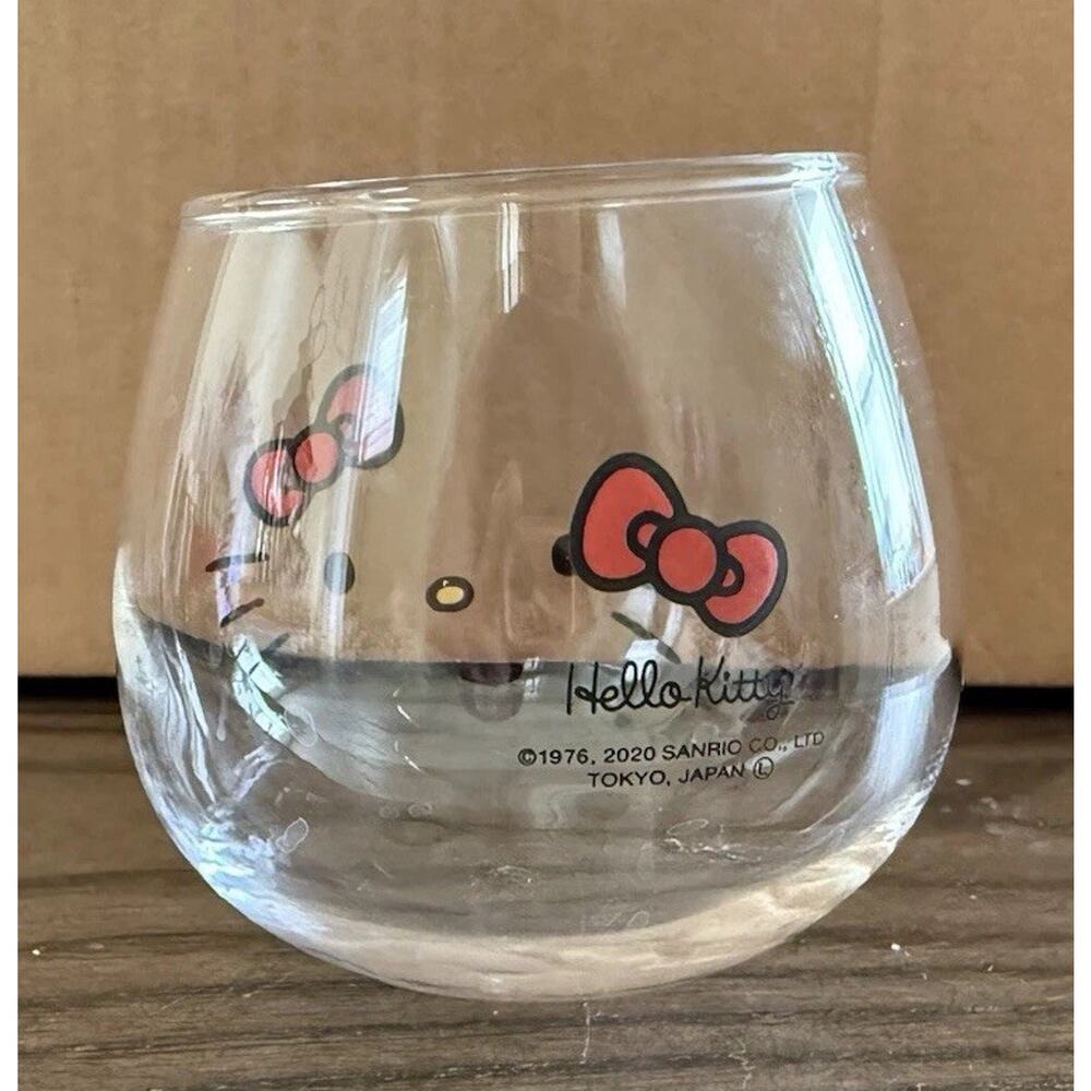 Hello Kitty Sanrio 2020 Wobble Glass Rocking Stemless Wine Tumbler Rare - Picture 2 of 3